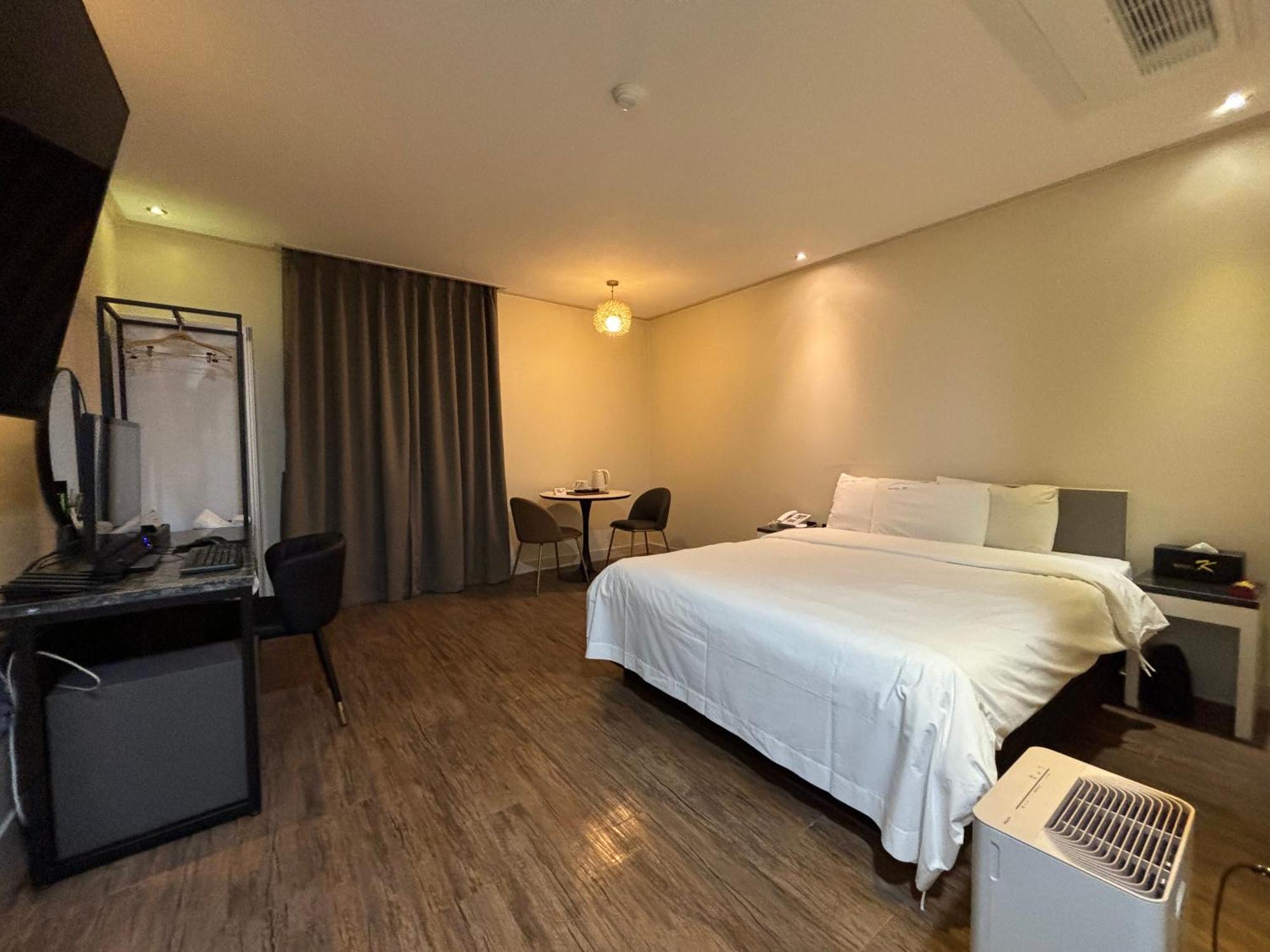 Cheonan K Hotel Екстериор снимка